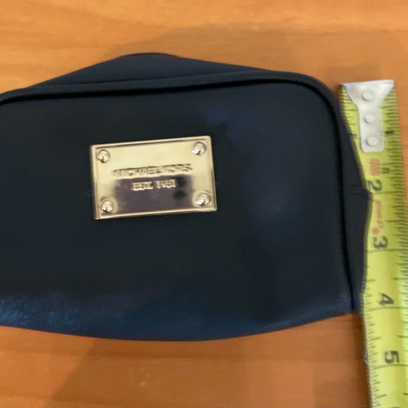 NWOT Michael Kors Cosmetic Bag - Picture 7 of 8